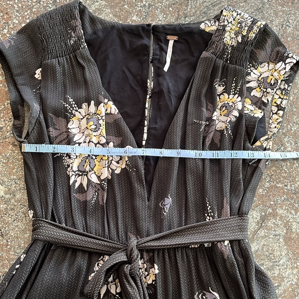 Free People All I Got Midi Maxi Dress Tiered Deep V Floral Boho Sz 0 - Picture 11 of 16
